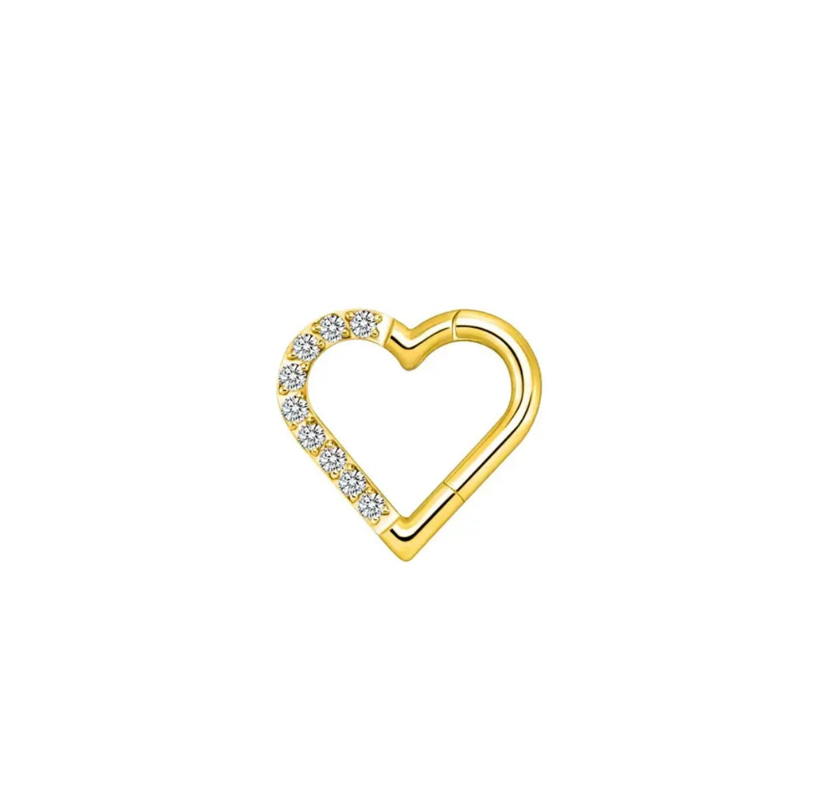 Piercing d'oreille cœur